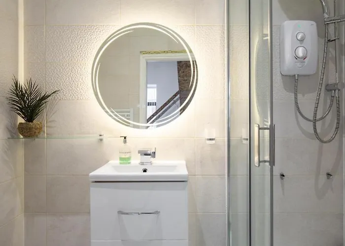 Luxe Living * برادفورد